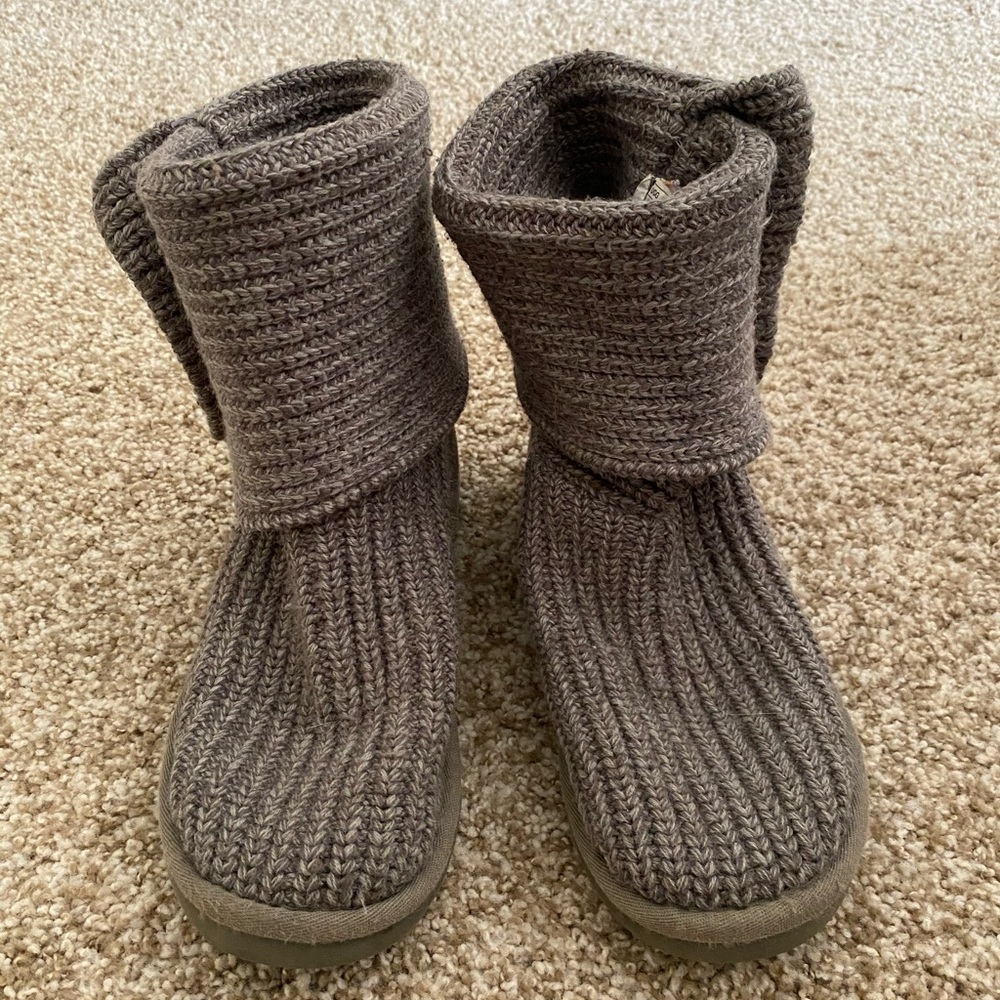 Grey Knit Ugg Boots